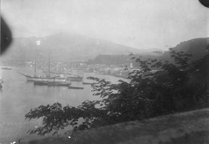 Saint-Pierre. La rade avant l'éruption du 8 mai 1902