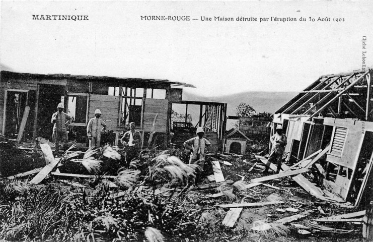 Martinique. Morne-Rouge. Une maison détruite par l'éruption du 30 août 1902