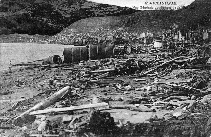 Martinique. Une vue générale des ruines de Saint-Pierre