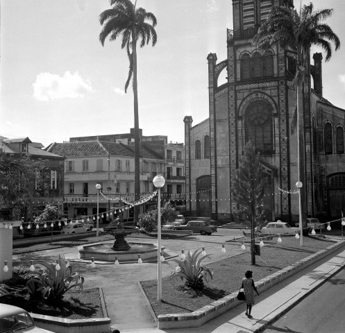 Fort-de-France, centre-ville. édifices inscrits ou classés "Monument historique" : Cathédrale Saint-Louis (vue extérieure)