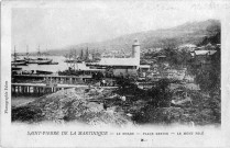 Martinique. Saint Pierre. Le Phare. Place Bertin. Le Mont Pelée