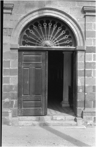 Le Carbet, Case-Pilote, Fort-de-France. Reportage sur l'architecture martiniquaise des édifices religieux et publics à l'habitat de particulier