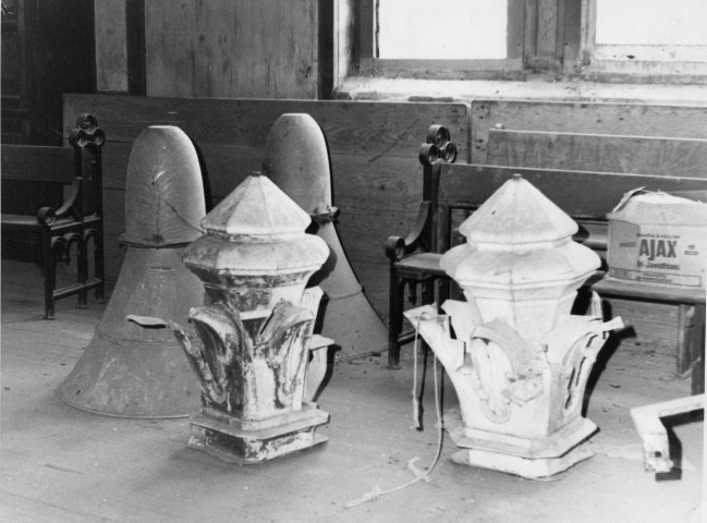 Fort-de-France. Intérieur de la cathédrale : cloches