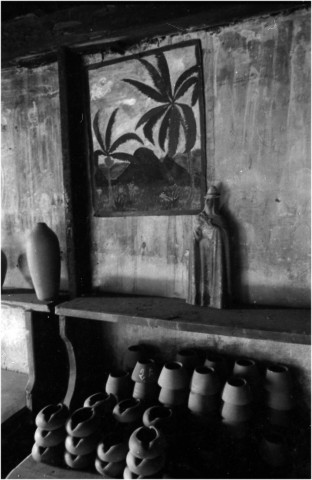 Les Trois-Îlets, la Poterie. paysage agricole ; activité de céramique : poterie rouge