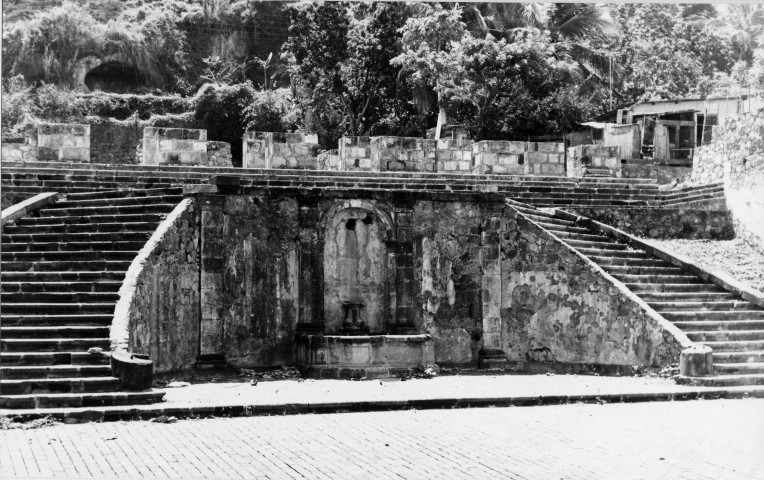 Saint-Pierre. Ruines du théâtre