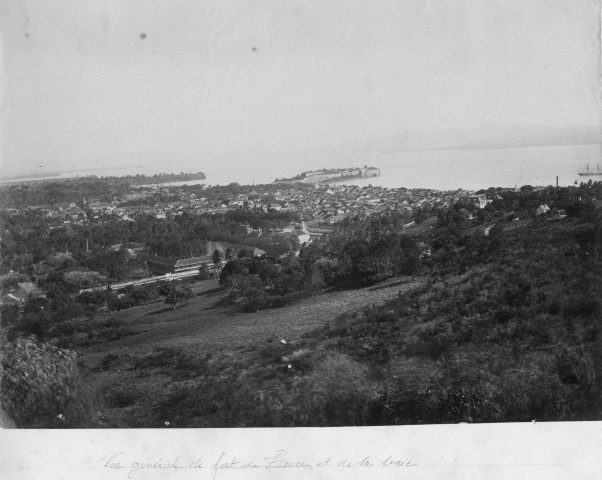 Fort-de-France. Vue générale de la ville et de la baie