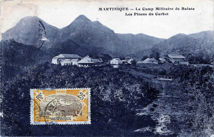 Martinique. Le camp militaire de Balata. Les Pitons du Carbet