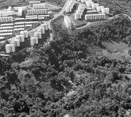 Fort-de-France (Floréal), Le Lamentin, Sainte-Marie. Technique photographique : vue aérienne sur le thème de l'hydrographie martiniquaise