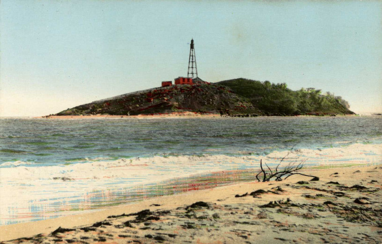 Martinique. Le phare de l'Ilet Cabri aux Salines