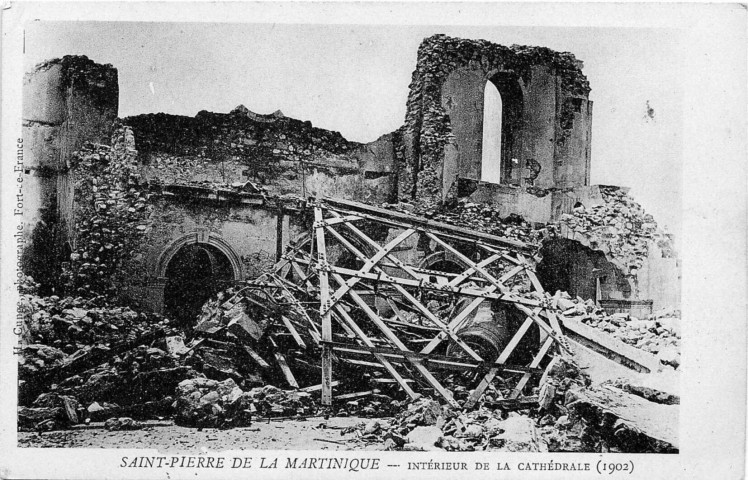 Saint-Pierre de la Martinique. Intérieur de la cathédrale