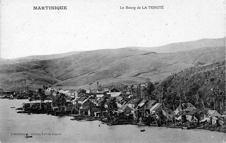 Martinique. Le bourg de La Trinité