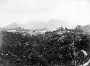 Fort-de-France. Etablissement sur les hauteurs de Fort-de-France