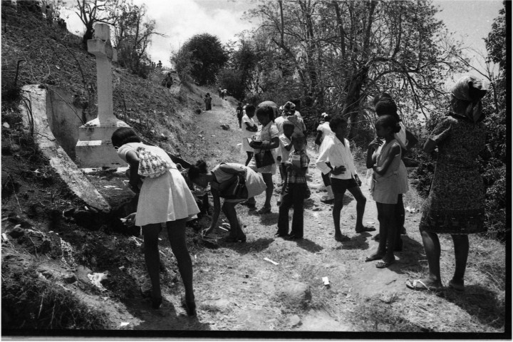 Fort-de-France. chemin de croix, marche religieuse vers le Calvaire