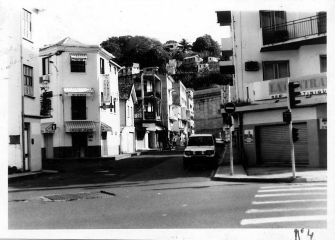 Martinique. Fort-de-France. Rue Yves Goussard ancienne rue république prolongée