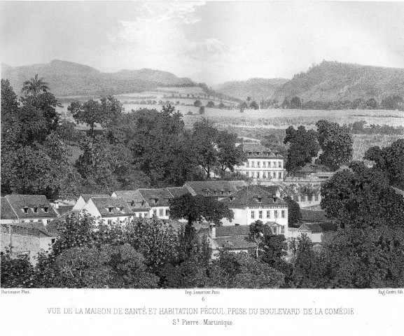 Vue de la maison de santé et habitation Pécoul, prise du boulevard de la Comédie. Saint-Pierre Martinique