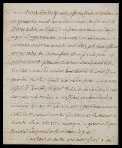 Lettre d'officiers français prisonniers de guerre en Ecosse certifiant que leur brevet ont été confisqués à leur arrivée et non rendus et que Nicolas Guillaume est bien lieutenant de seconde classe promû à ce grade par le capitaine Ernouf à la Guadeloupe le 17 mai 1809