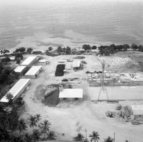 Le Diamant (Pointe Cherry), Fort-de-France (Dillon), le Lamentin, la Trinité, Sainte-Anne, Sainte-Luce, le Vauclin (Baie des Mulets). Technique photographique : vue aérienne