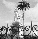 Fort-de-France, La Savane. statue de Joséphine de Beauharnais, l'impératrice