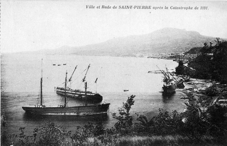 Martinique. Saint Pierre. Ville et rade de Saint Pierre après la catastrophe de 1891