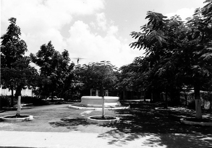 Rivière-Salée : place du bourg