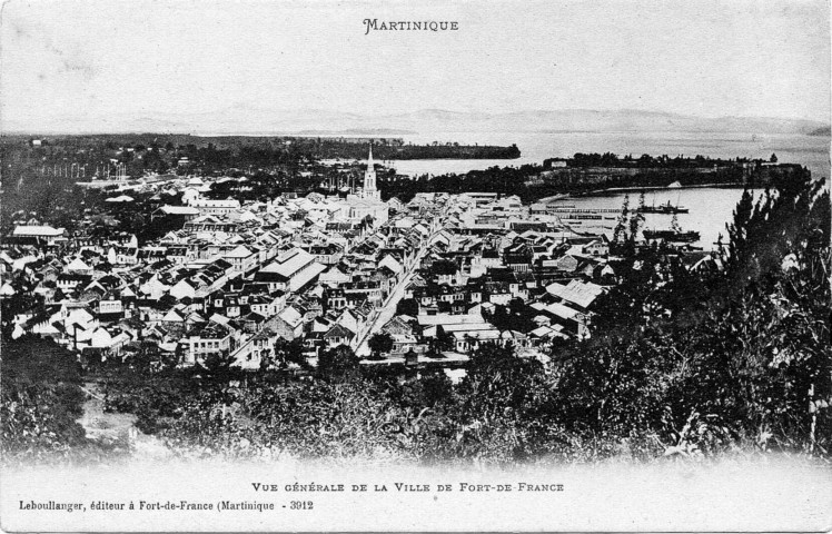 Martinique. Vue générale de la ville de Fort-de-France