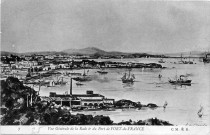 Vue générale de la rade et du port de Fort-de-France
