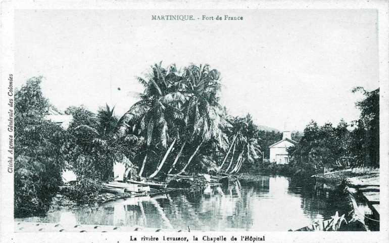 Martinique. Fort-de-France. La rivière Levassor, la chapelle de l'hôpital