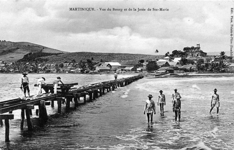 Martinique. Vue du bourg et de la jetée de Sainte-Marie