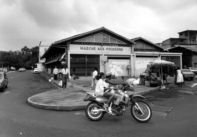 Fort-de-France : marché aux poissons