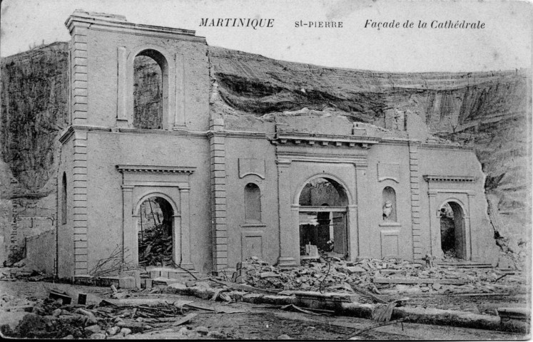 Martinique. Saint-Pierre. Façade de la cathédrale