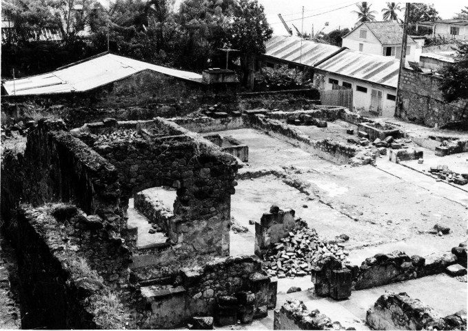 Saint-Pierre : ruines de la prison