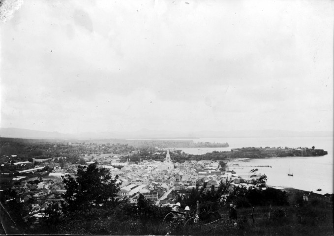 Fort-de-France. Vue générale de la ville et de la baie, prise du Fort Tartenson