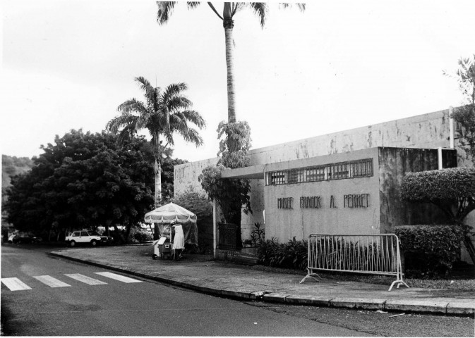 Saint-Pierre : musée Franck A. Perret